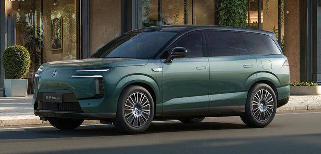 比亞迪又放大招!天神之眼B+云輦A,預售僅31.98萬,理想L8不香了