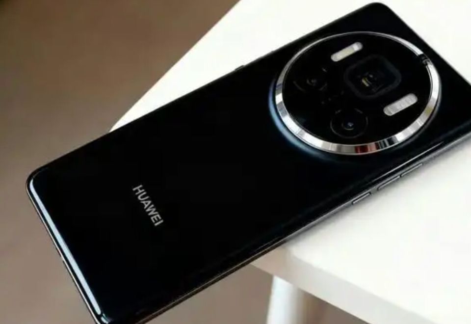 華為Mate 80系列外觀首曝:采用對稱式環形鏡頭模組 圖片