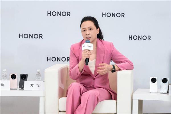 從AiPhone到ROBOT PHONE:榮耀掌控未來AI話語權