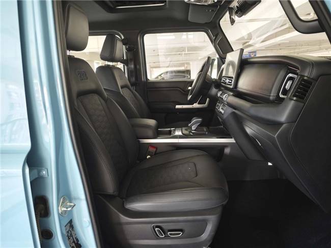 T01長風版是小區地庫最亮眼的“風景線”