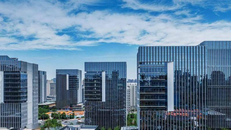 成都啟動第三批機器人與人工智能實景驗證活動 多款機器人“上崗”交子大道