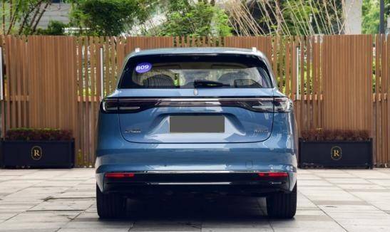 15.98萬開走華為智駕!這輛SUV上市43天賣爆10000臺,家庭車主:比宋PLUS更值